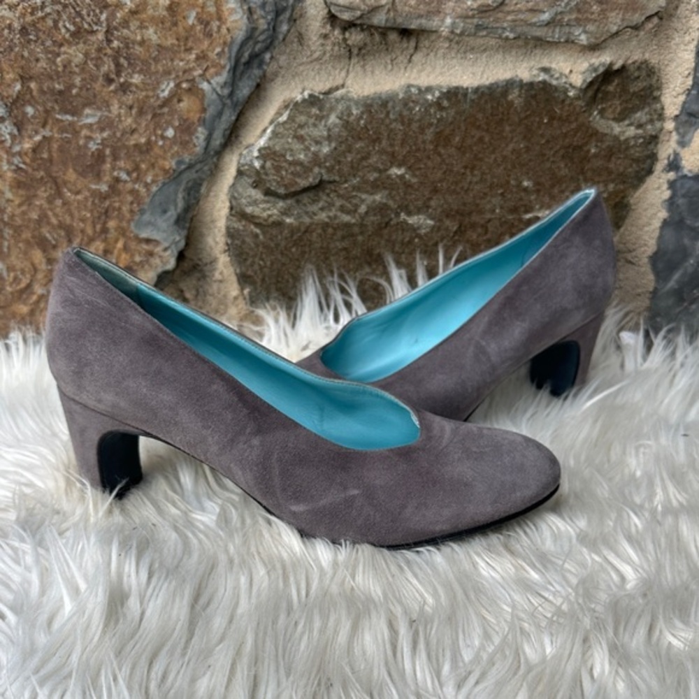 Thierry Rabotin Marana gray Suede pumps size 38.5 (8.5)